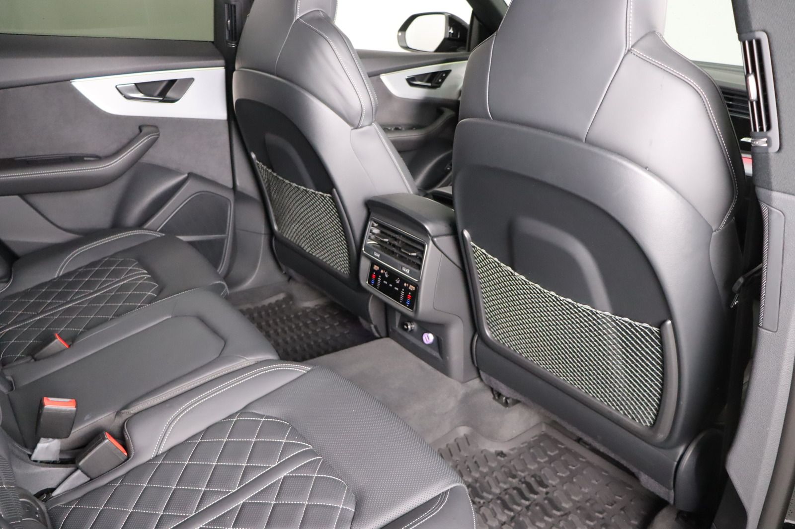 Fahrzeugabbildung Audi Q8 50 TDI quattro S-line HUD * Matrix * Massage
