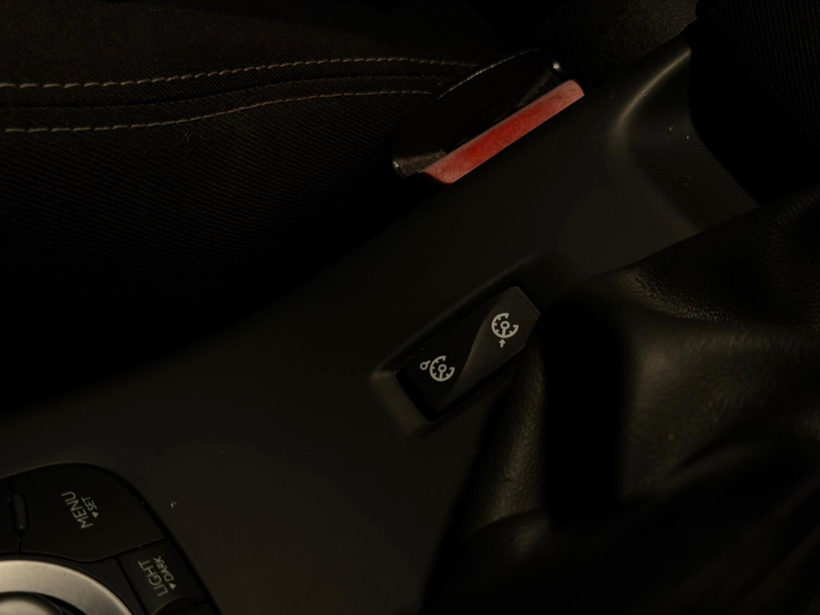 Renault Megane 2011 — photo 27