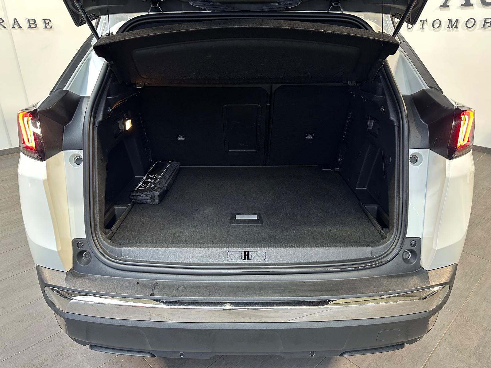 Peugeot 3008 PureTech 130 Allure Pack NAV+LED+KAM