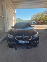 BMW 530d Touring A Luxury Line 
