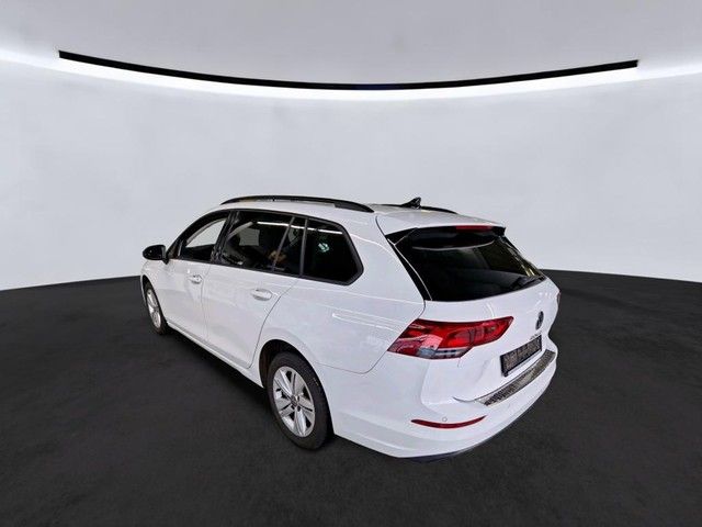 Fahrzeugabbildung Volkswagen Golf VIII Variant Life 2.0TDI DSG Navi AHK EXPOR