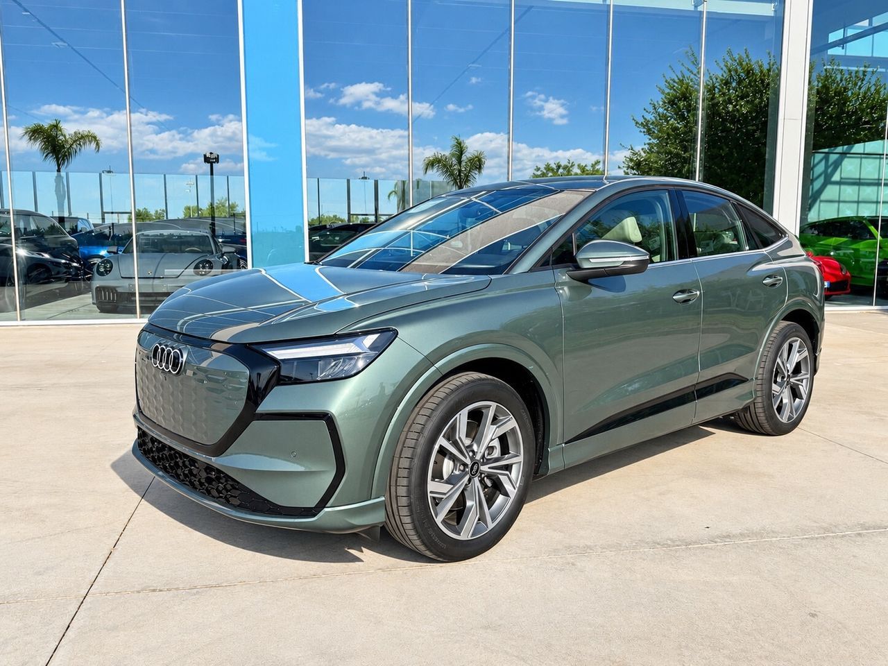 Other Audi Q4 SPB 35 e-tron Business Advanced