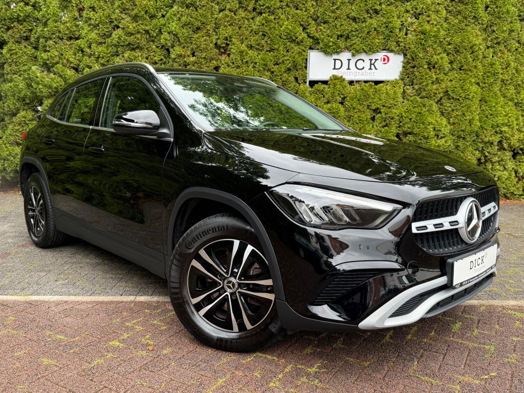 Image of Mercedes-Benz GLA 180