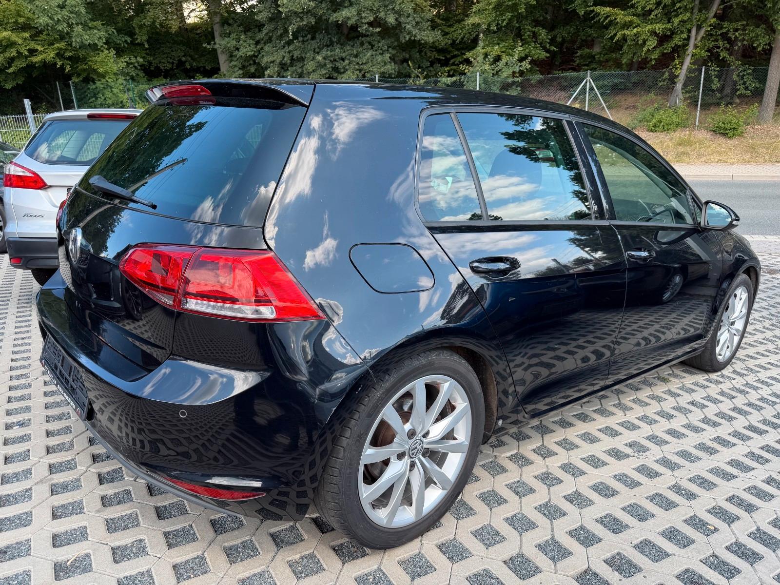 Volkswagen Golf VII 2.0TDI*Xenon*Teilleder*Sitzhzg*
