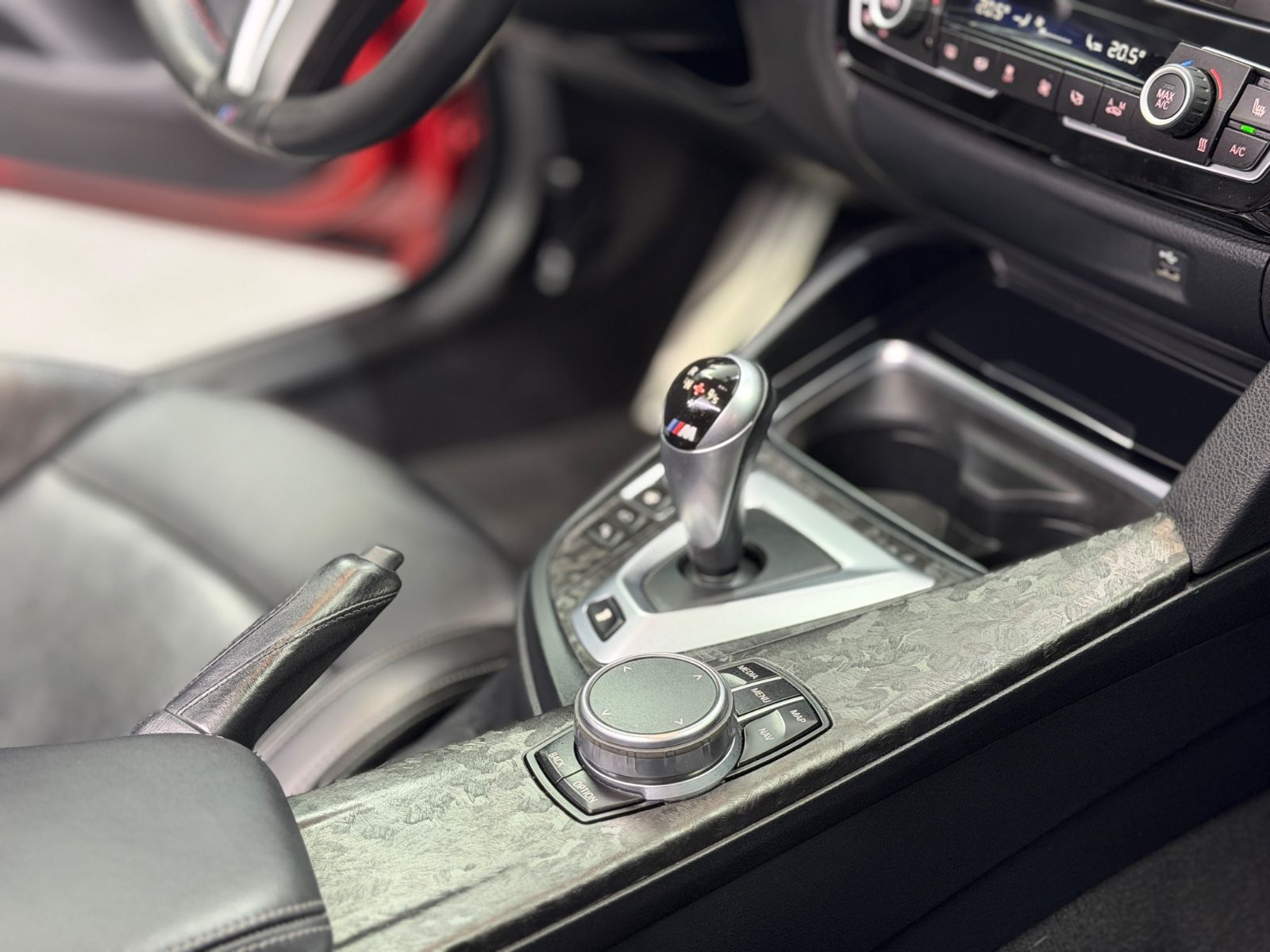Fahrzeugabbildung BMW M4 Competition Coupe |NGM|LCI|H/K|DE-FZG