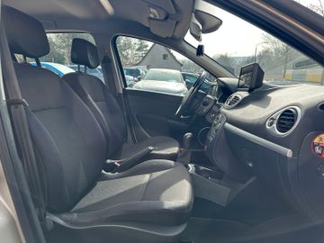 Bild 16 Renault Clio III Edition Dynamique