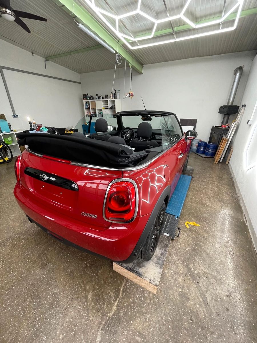 MINI Cooper Cabrio