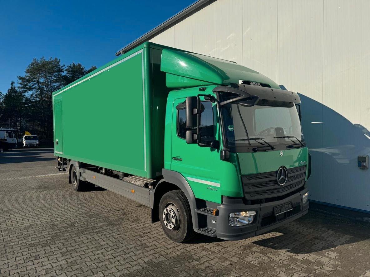 Mercedes-Benz Atego 1524 L 7.2 m Koffer LBW2t Seitentür Kamera