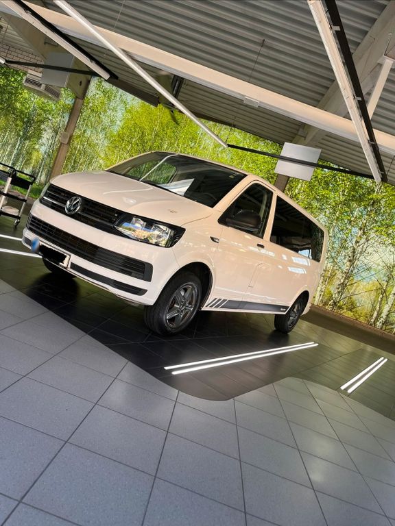 Image of Volkswagen T6 Caravelle