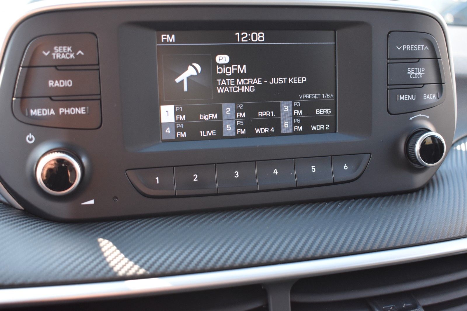 Fahrzeugabbildung Hyundai Tucson Pure 2WD