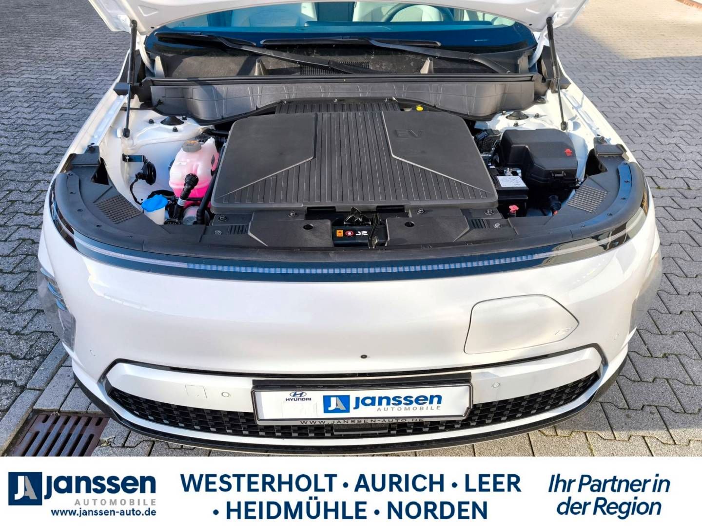 Fahrzeugabbildung Hyundai KONA Elektro 49kWh Trend/Assistenz-Paket/Navi/36