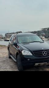 Mercedes-Benz ML, 280 W164 - Mercedes-Benz 280 mit Diesel-Antrieb