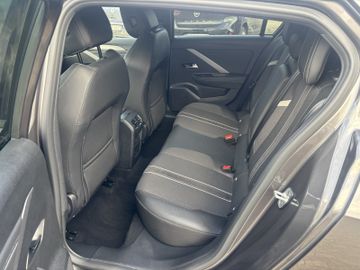 Bild 8 Opel Astra GS SHZ+LHZ/NAVI/PDC V+H+CAM/KLIMA AT