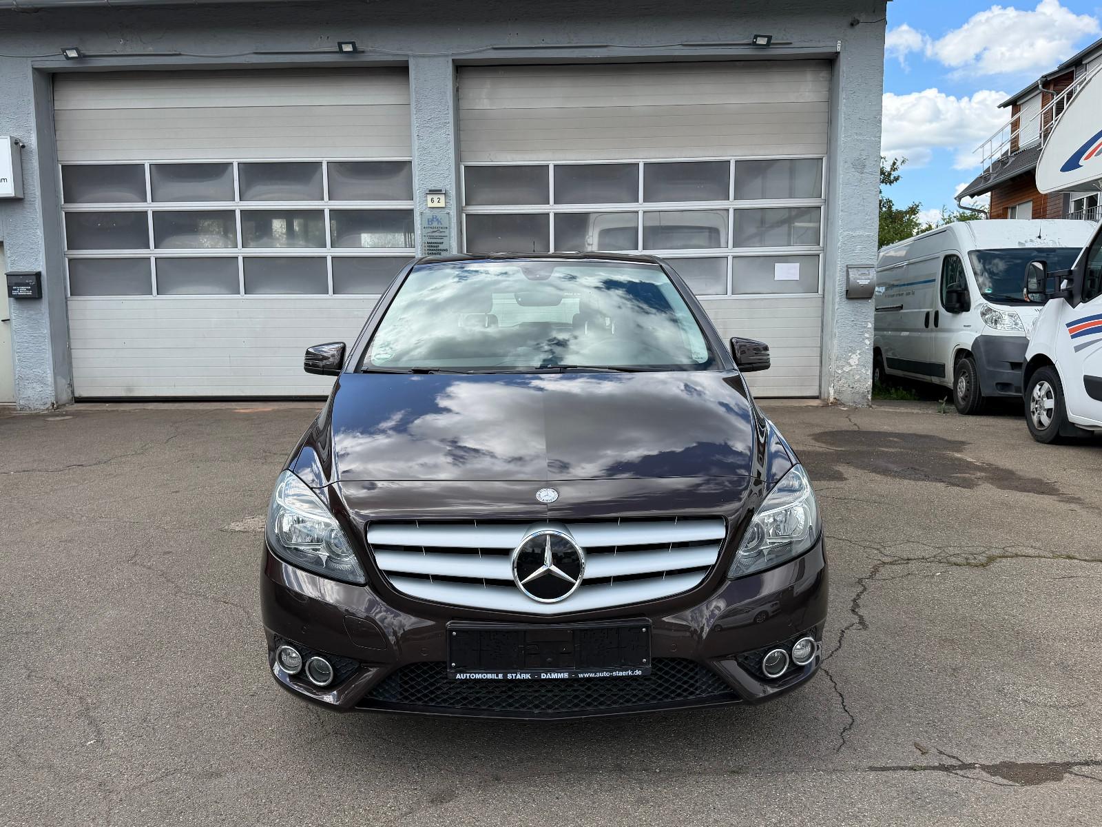 Mercedes-Benz B 220 CDI + Automatik+Rückfahrkamera+Euro 6+ AHK