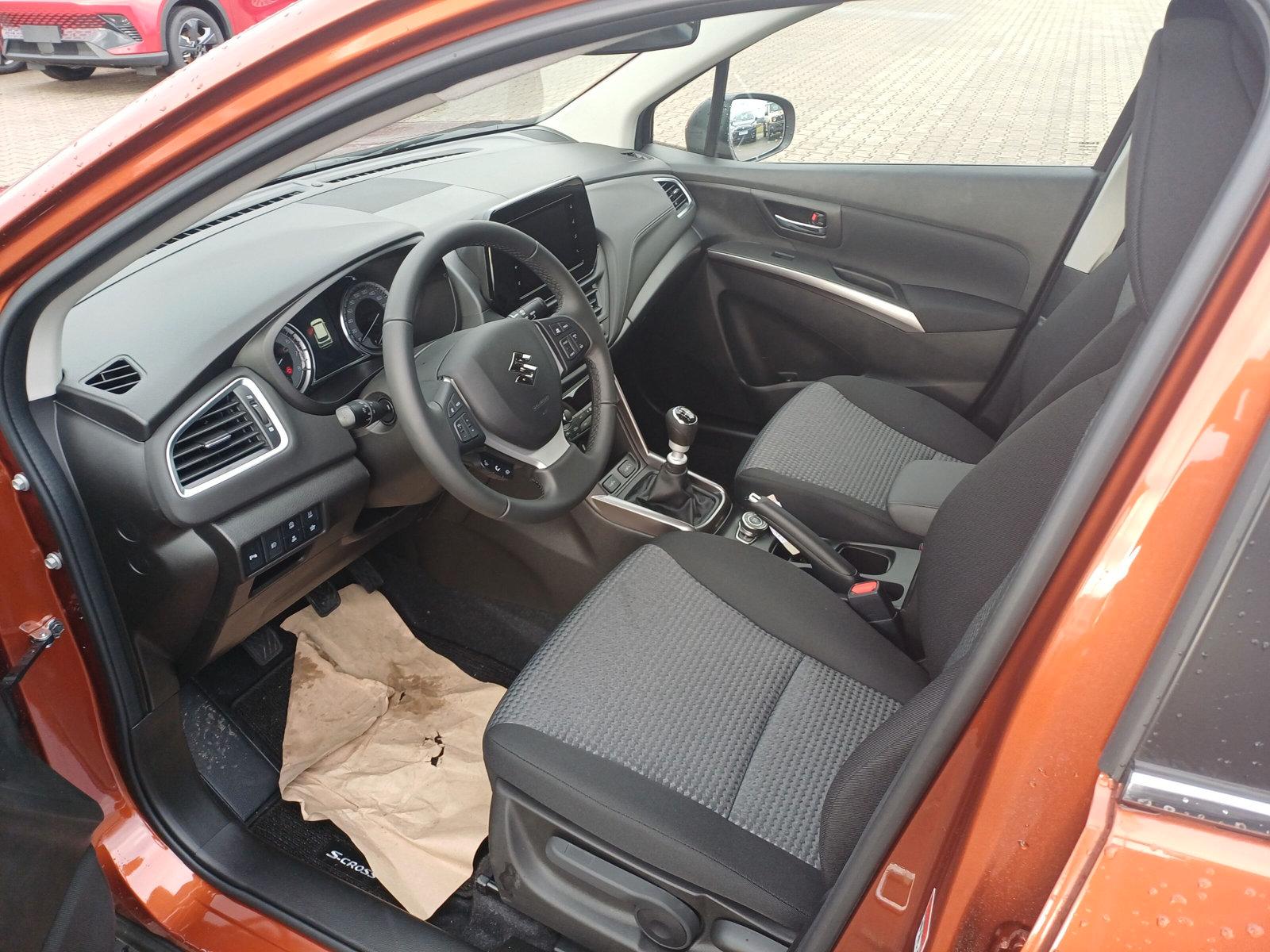 Suzuki S-CROSS 1.4 COMFORT ALLGRIP HYBRID