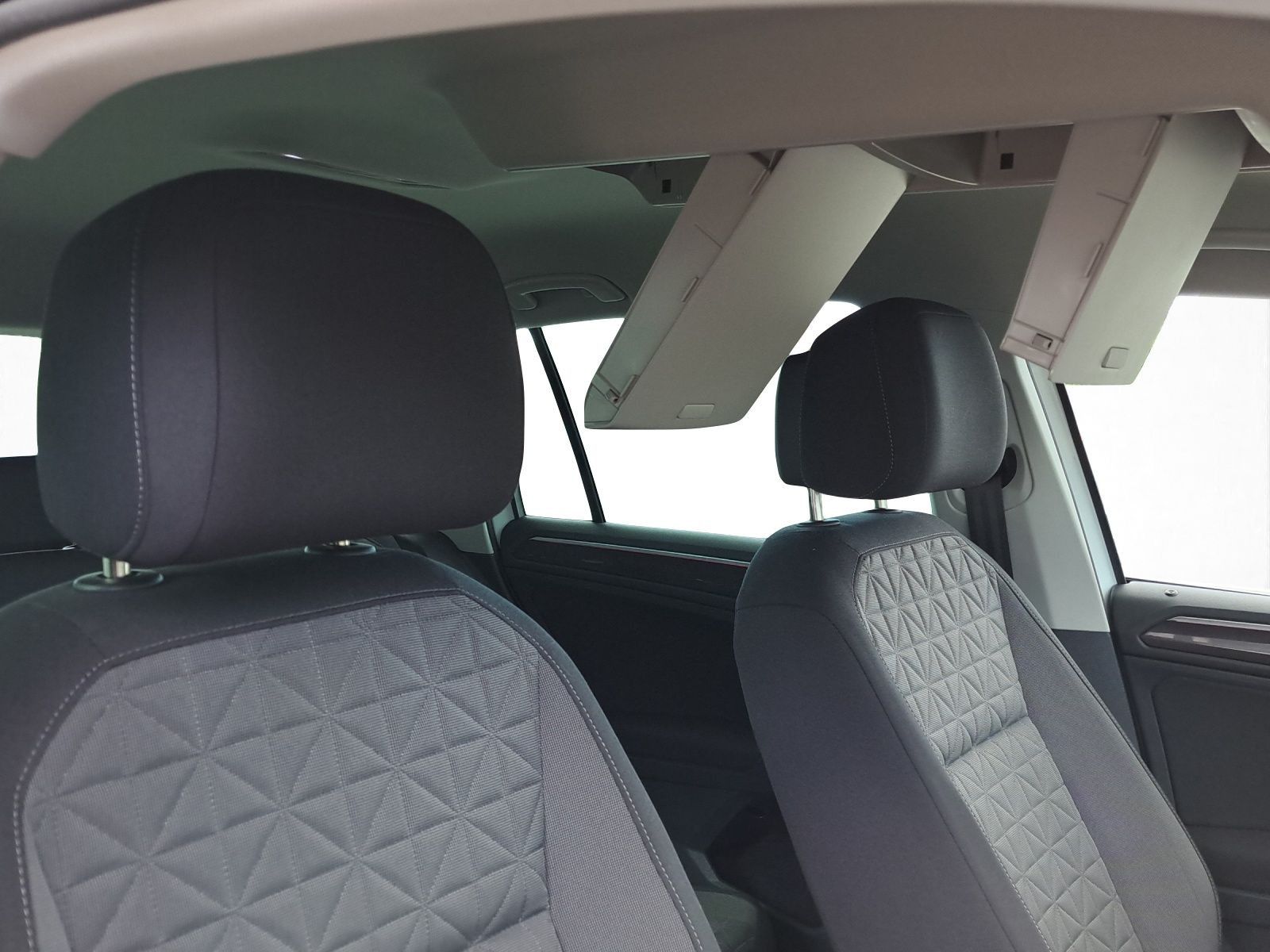 Volkswagen Tiguan - Bild 10