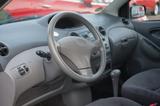 Toyota Yaris 1.3 Linea Sol auto - gebrauchte Toyota Yaris aus dem Jahr 2001