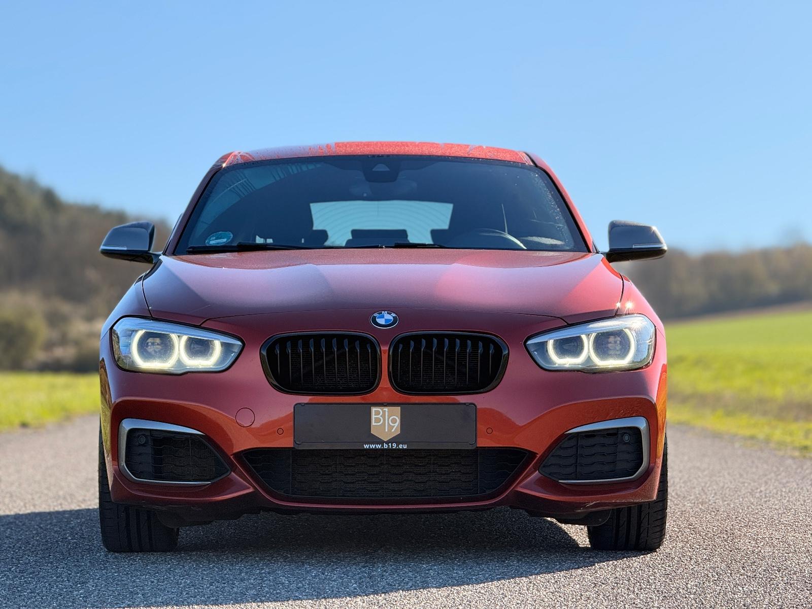 BMW M140i/1HD/LED/Remus/BMW-Service/H&K/CarPlay/