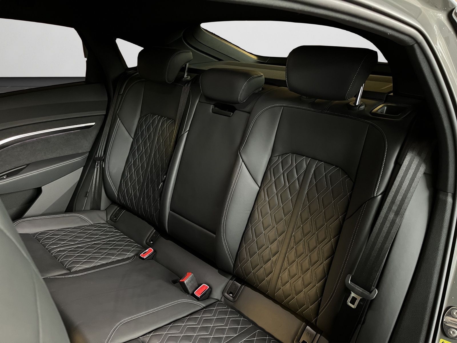 Audi Q8 e-tron - Bild 15