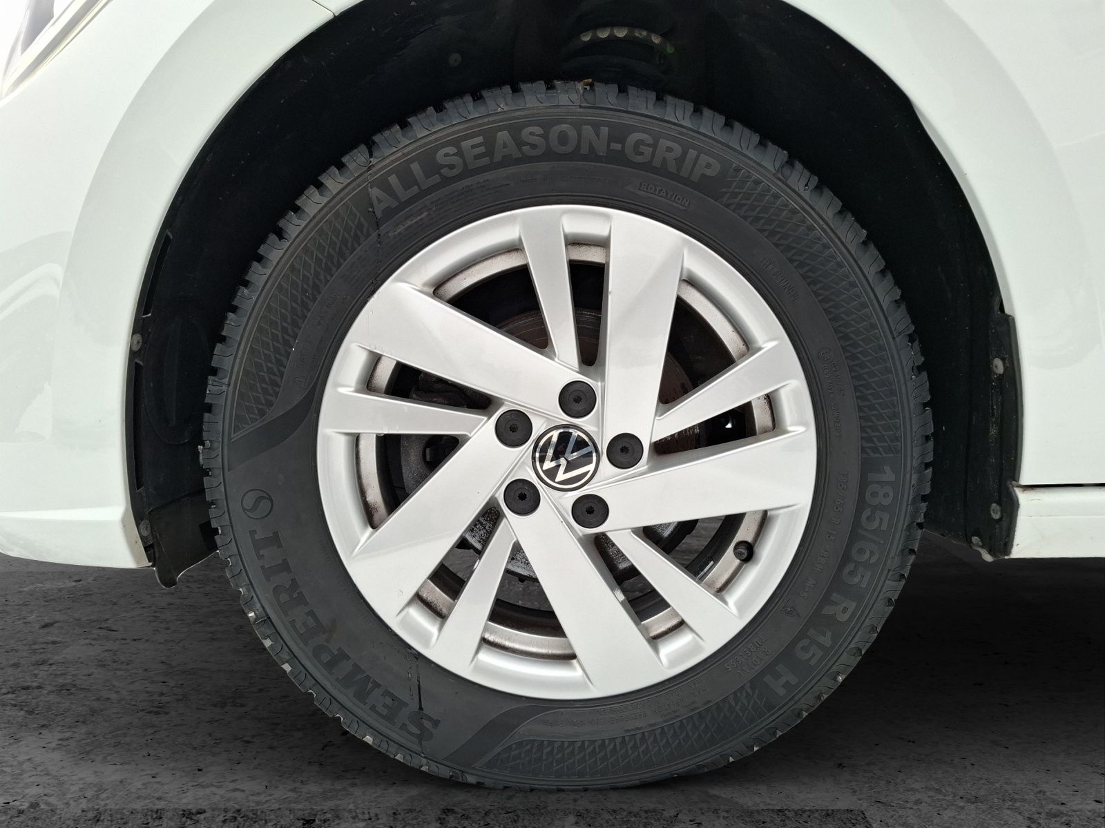 Fahrzeugabbildung Volkswagen Polo TSI Style Matrix ACC PDC SH APP LM