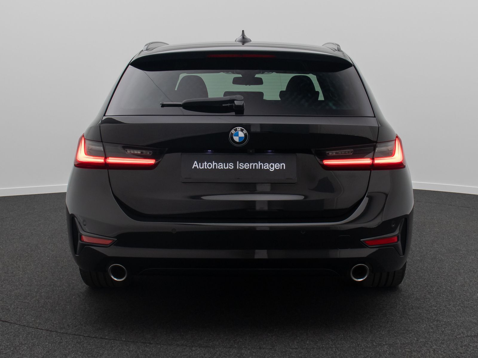 Fahrzeugabbildung BMW 320i Sport Line Stop&Go Kamera DAB Alarm Komfort