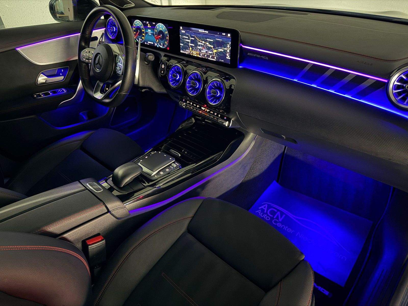 Fahrzeugabbildung Mercedes-Benz CLA 35 AMG SB 4-MATIC/BURMESTER/360*/DISTRONIC+