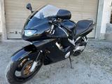 Honda CBR600F PC35 - HONDA 2000 CBR 600 F