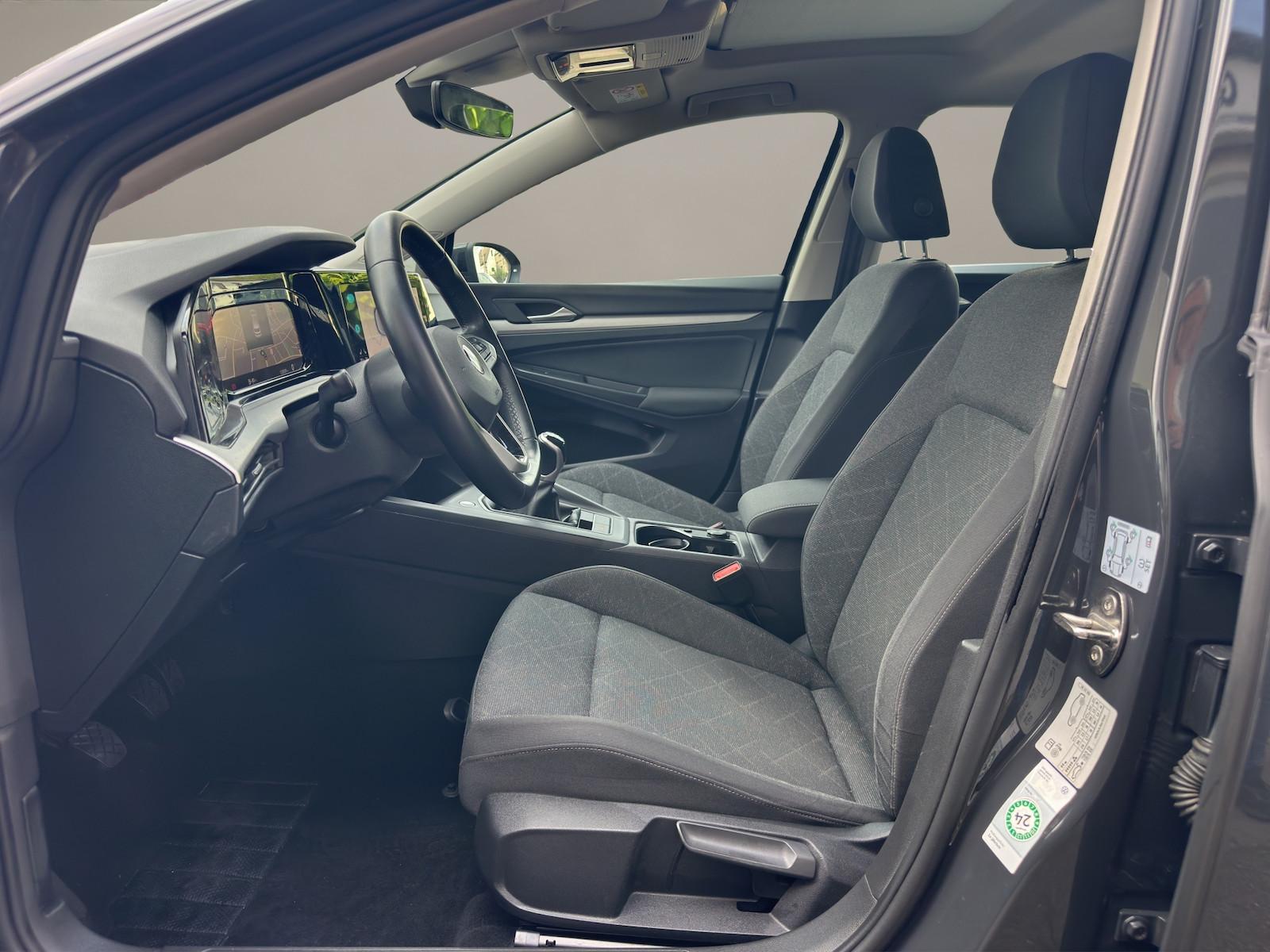 Volkswagen Golf 1.5 TSI Lim. Life LED Matrix Pano APP, миниатюра 9