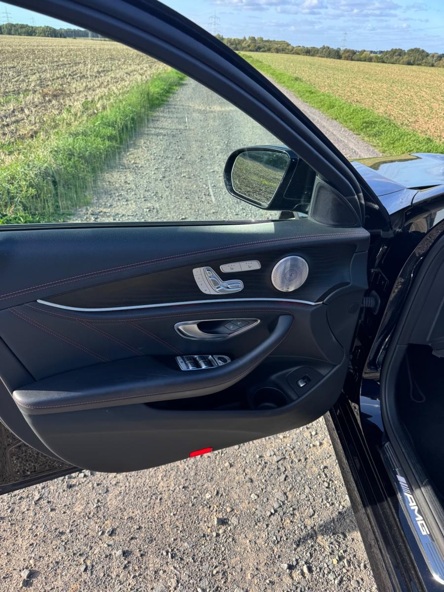 Mercedes-Benz E 53 AMG E 53 4MATIC+ Autom. Standard