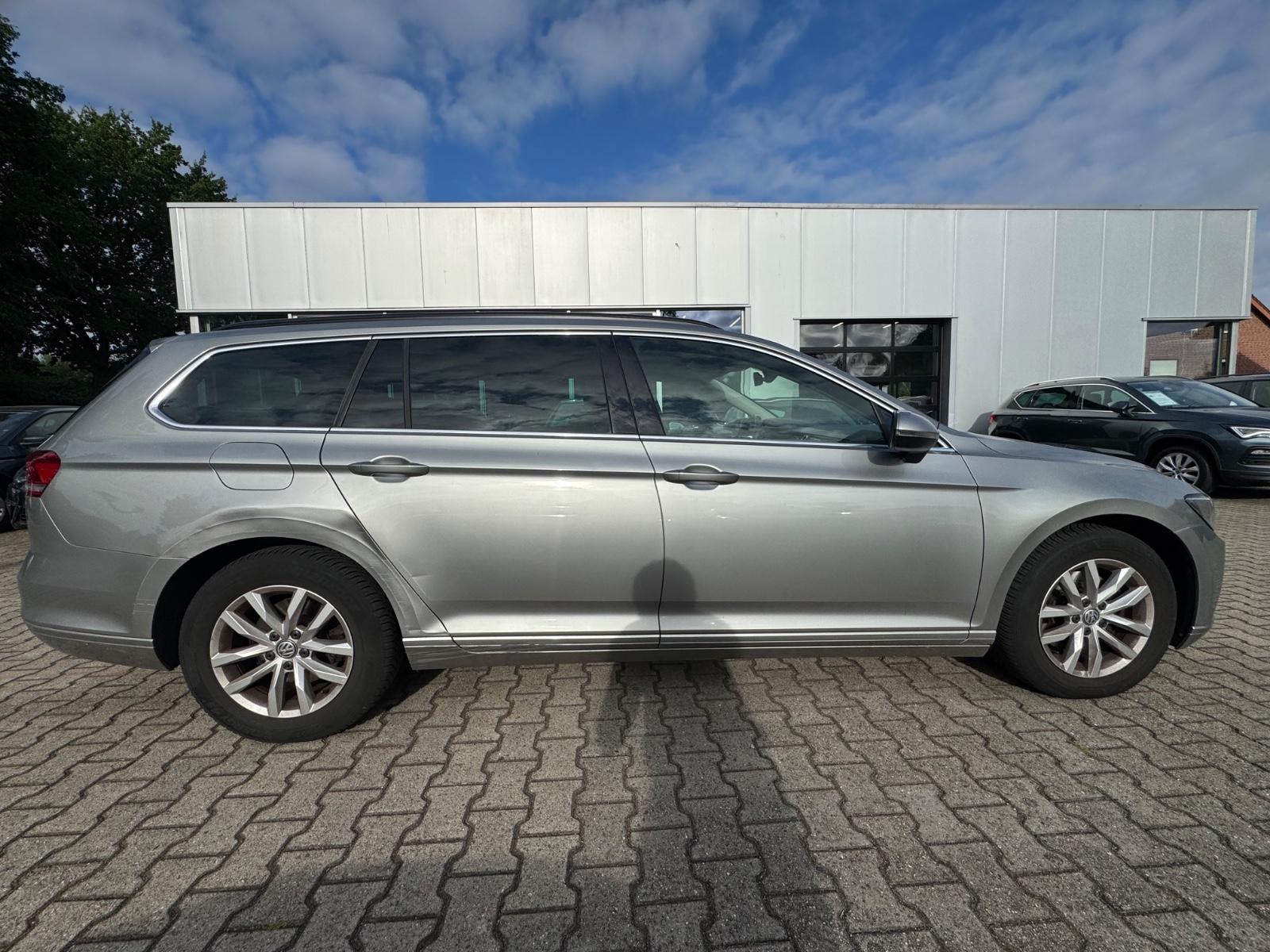 Volkswagen Passat 2015 — photo 17