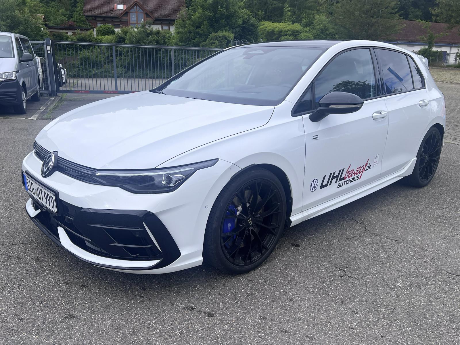 Volkswagen Golf VIII R Akrapovic Harmann Kardon Head-up! 19