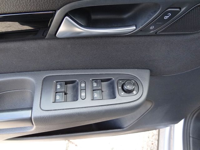 Fahrzeugabbildung Seat Alhambra Style/1.Hd/Pano/Navi/7-Sitzer/DSG/Xenon