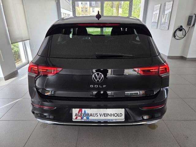 Golf VIII Active 2.0 TDI LED+ NAV ACC APP SIDE