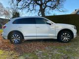 Volkswagen Touareg 3.0 V6 TDI 170kW 4MOT Tiptr. Eleganc... - Volkswagen Touareg in Kiel