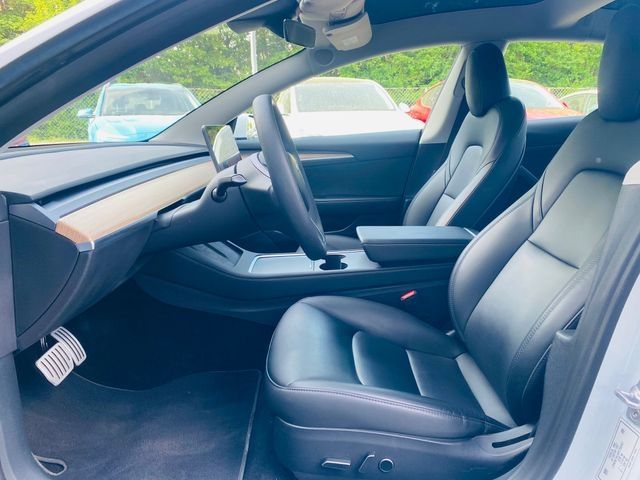 Fahrzeugabbildung Tesla Model 3 PERFORM AWD PANO+NAVI+STDHZ+LED+SHZ+KAM+