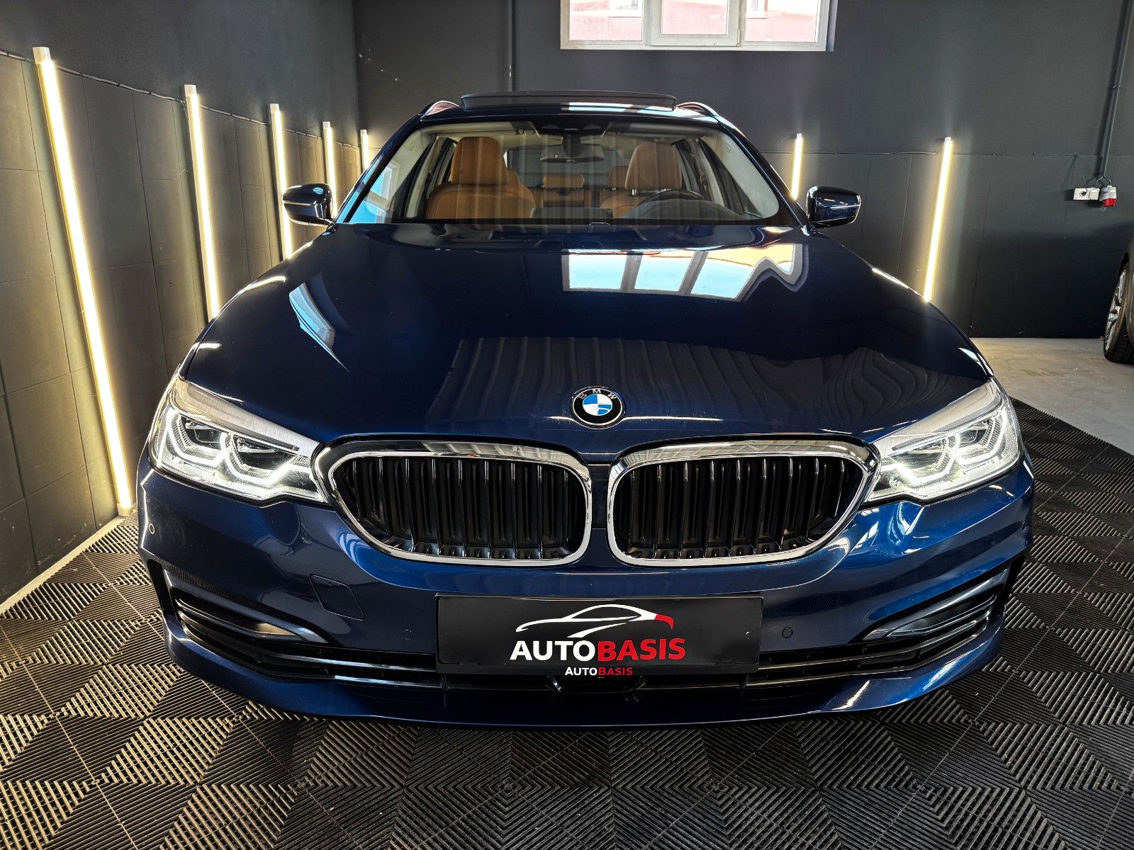 BMW 530d G31 xDrive Sport Line/Pano/Soft-Close/AHK imagem 2