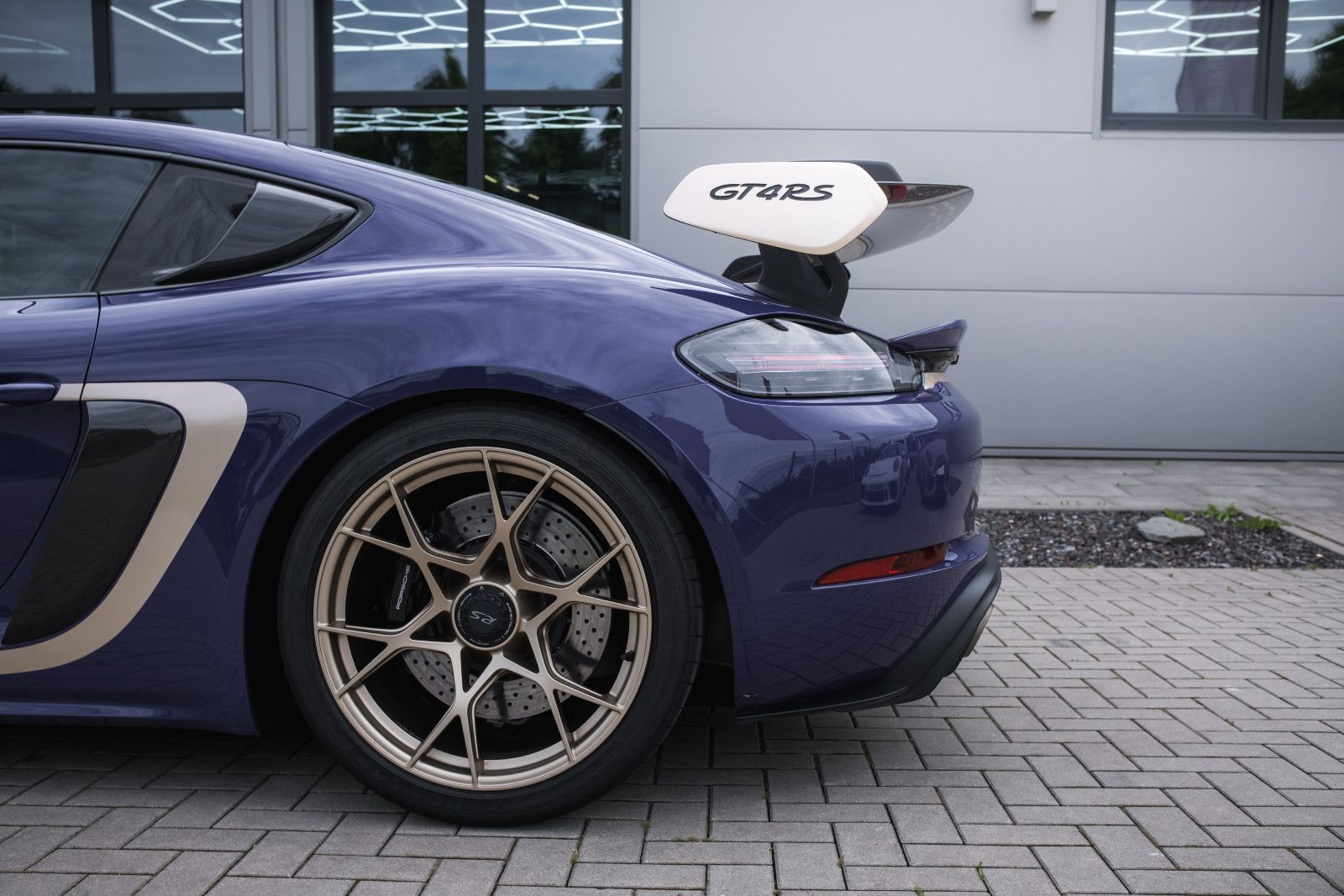 Fahrzeugabbildung Porsche 718 GT4 RS-PTS-Weissach-Lift-LED-Approved-90 L.