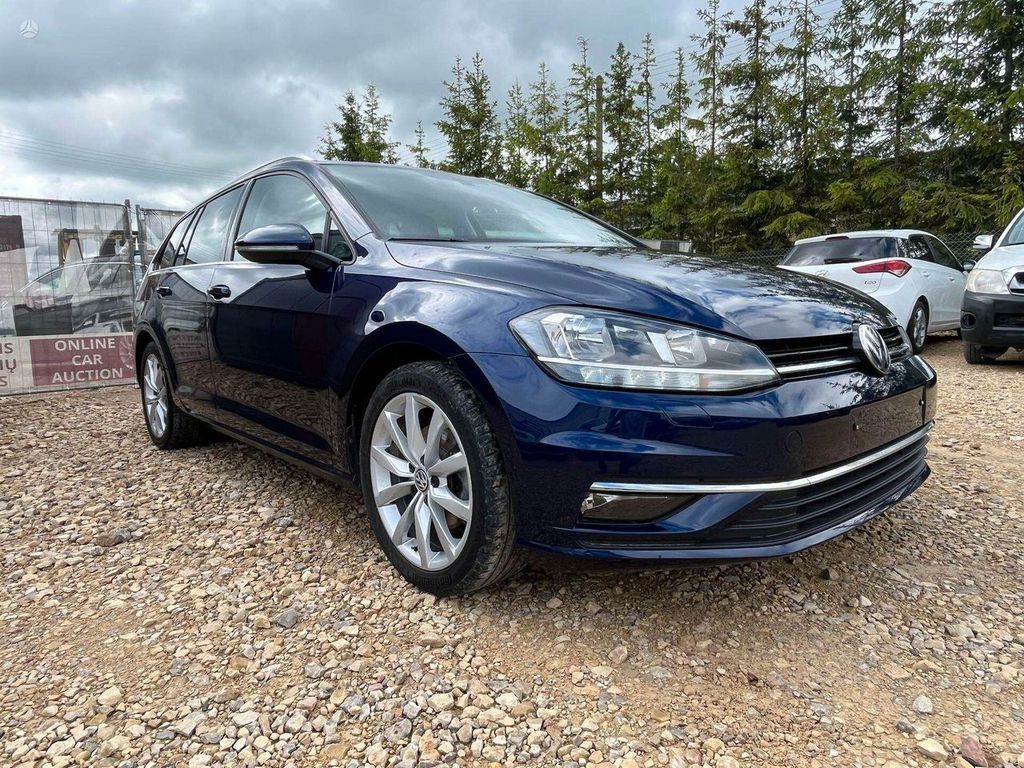 Image of Volkswagen Golf