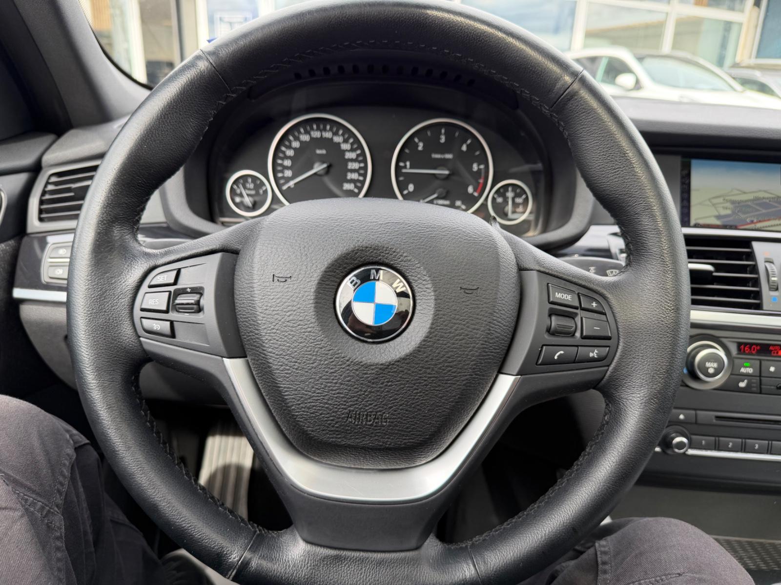 BMW X3 xDrive 20 d Auto.LED BI-Xenon Navi 1.Hand Pan