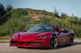 Ferrari SF90 Spider Rosso Fuoco Carbon Lift - Ferrari SF90 aus 2024