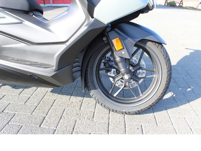 Honda Forza125 *Aktion*