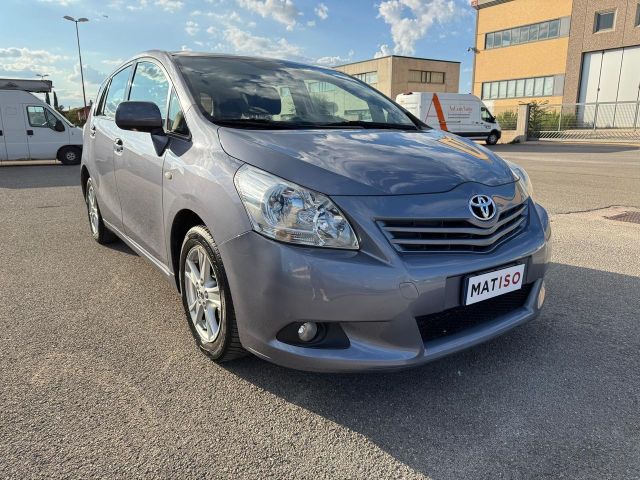 Toyota Verso 2.0 D Sol 146000 km GARANZIA 12 m