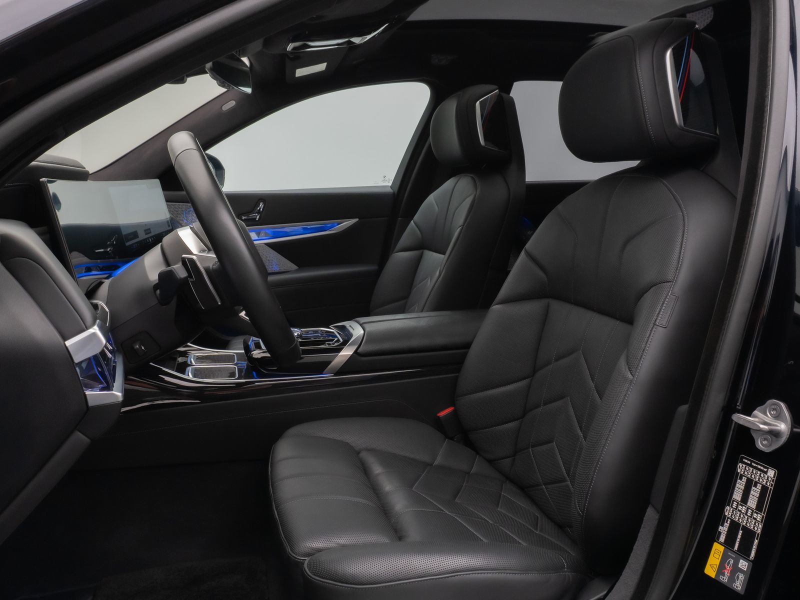 Fahrzeugabbildung BMW i7 xD60 M Sport 360°Pano B&W FondEnt SoftCL VOLL