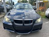 BMW Baureihe 3 Lim. 320si LIMTED EDTION M-PACKET - BMW 320: Pack M