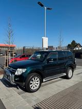 Mitsubishi Pajero v80 - gebrauchte Mitsubishi Pajero aus dem Jahr 2009
