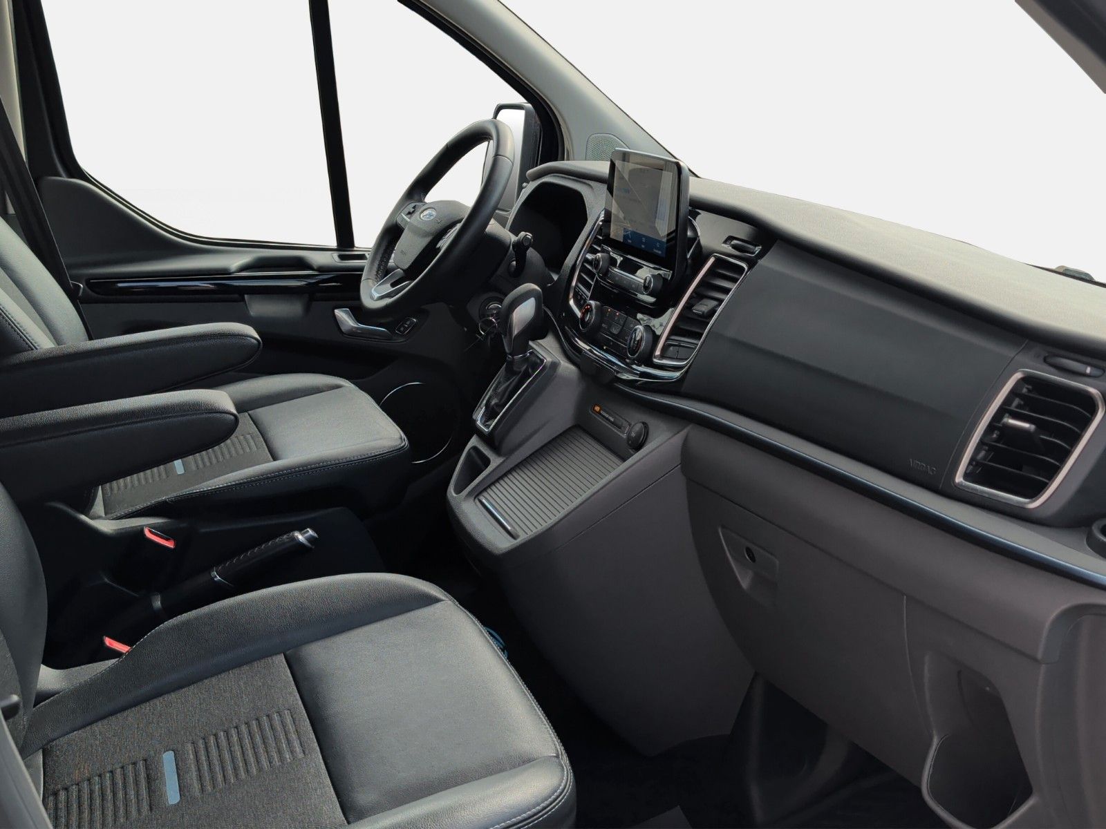 Fahrzeugabbildung Ford TOURNEO CUSTOM 320 L1 ACTIVE STHZ AHK KAM ASSIST