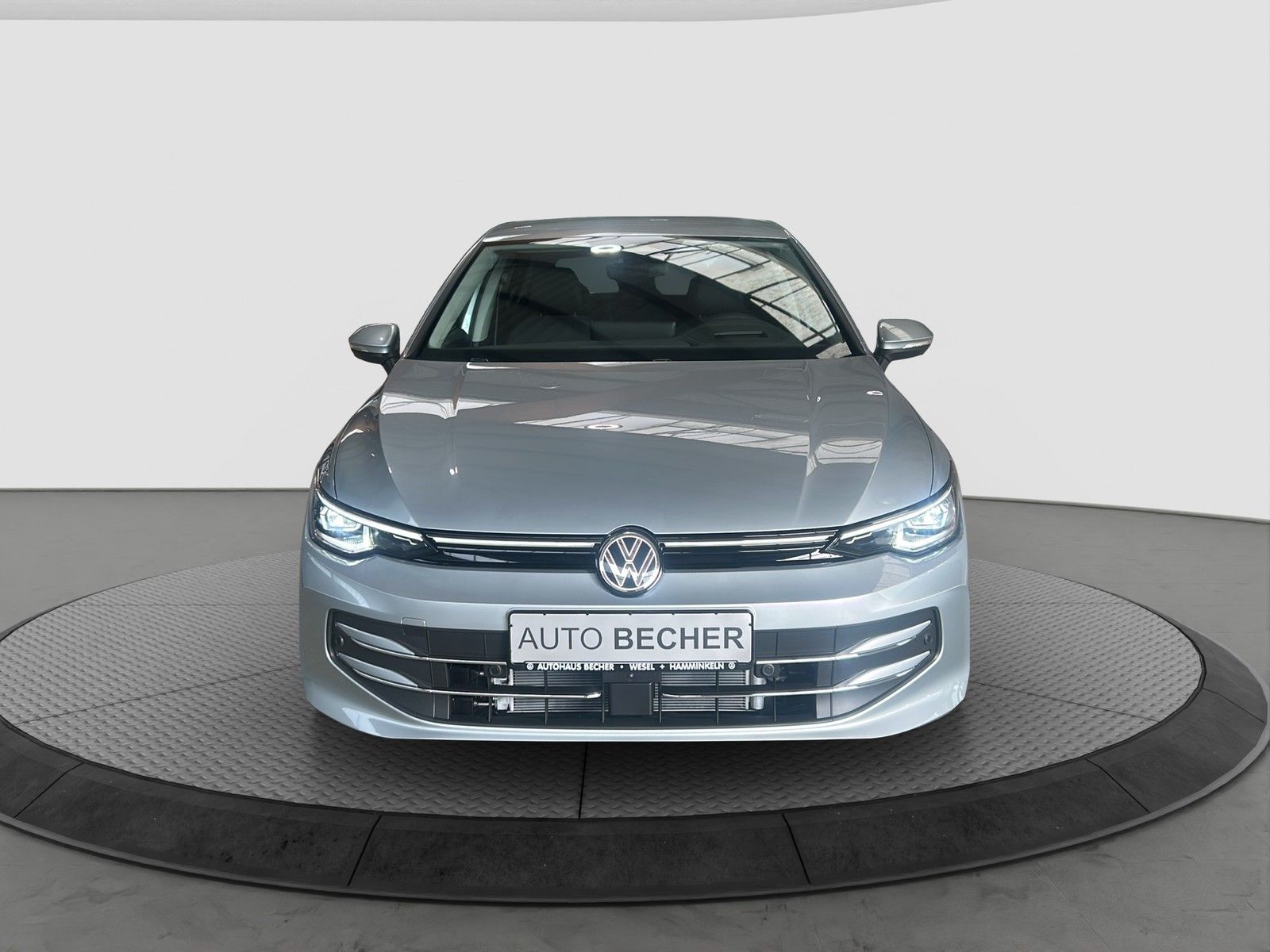 Volkswagen Golf Style 1.5 eHybrid DSG /AHK/Navi/Matrix/360K imagem 3