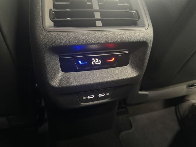 Volkswagen Tiguan 2.0TDI ELEGANCE DSG IQ MATRIX KAM ACC AHK