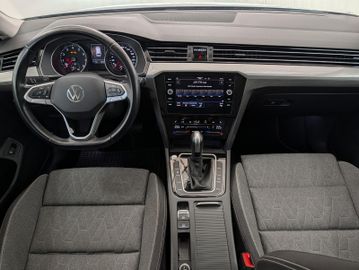 Volkswagen Passat Variant - 10