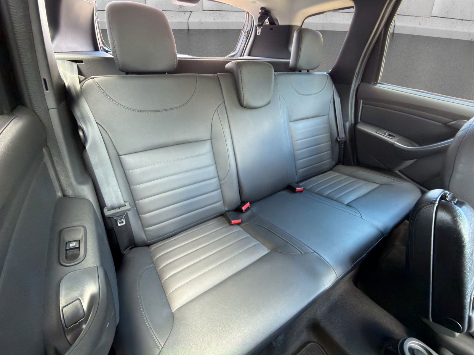 Fahrzeugabbildung Dacia Duster Prestige 4x2*AHK*Navi*SHZ*Leder**